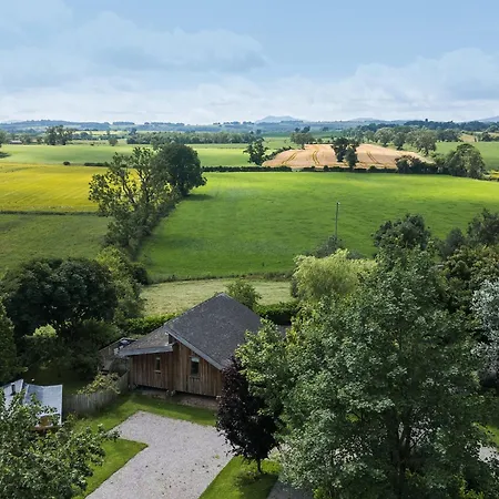 בית נופש Cedrus *