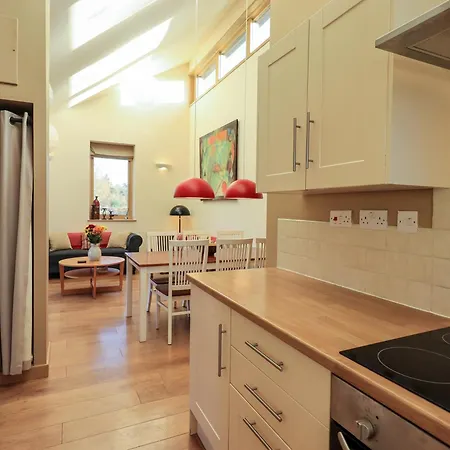 بيت للعطل Cedrus *